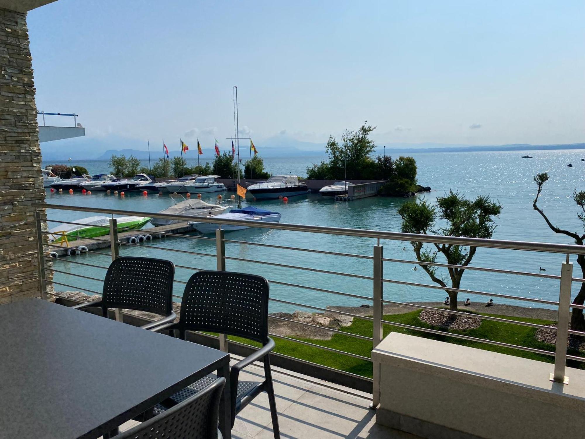 Sirmio Apartments - Darsena Stay Sirmione Exterior foto